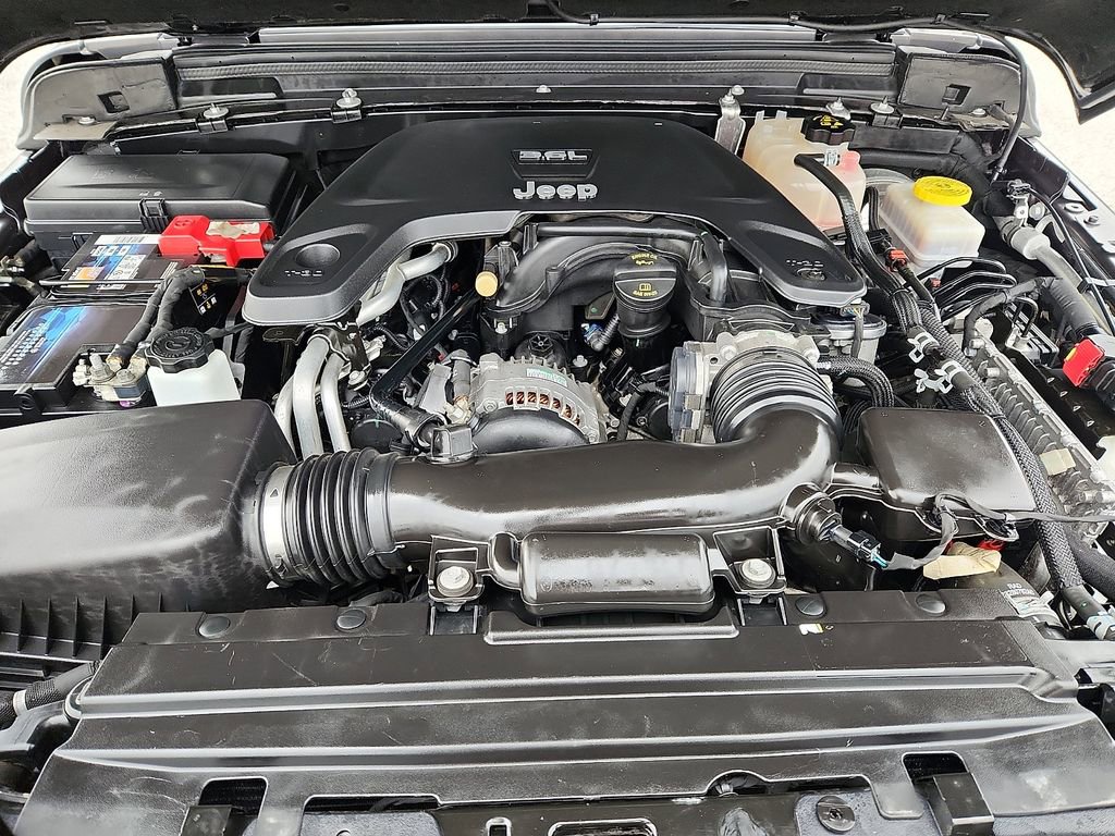 Used 2020 Jeep Wrangler Sport image 16