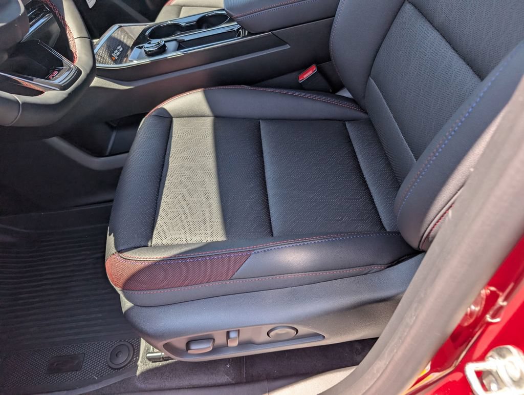 New 2026 Chevrolet Equinox RS w/ Safety and Technology Package FWD image 20