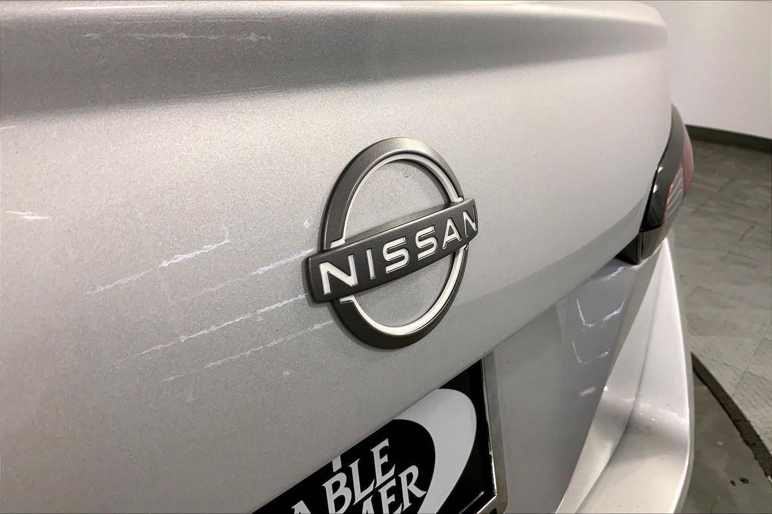 Used 2025 Nissan Versa SV FWD image 20