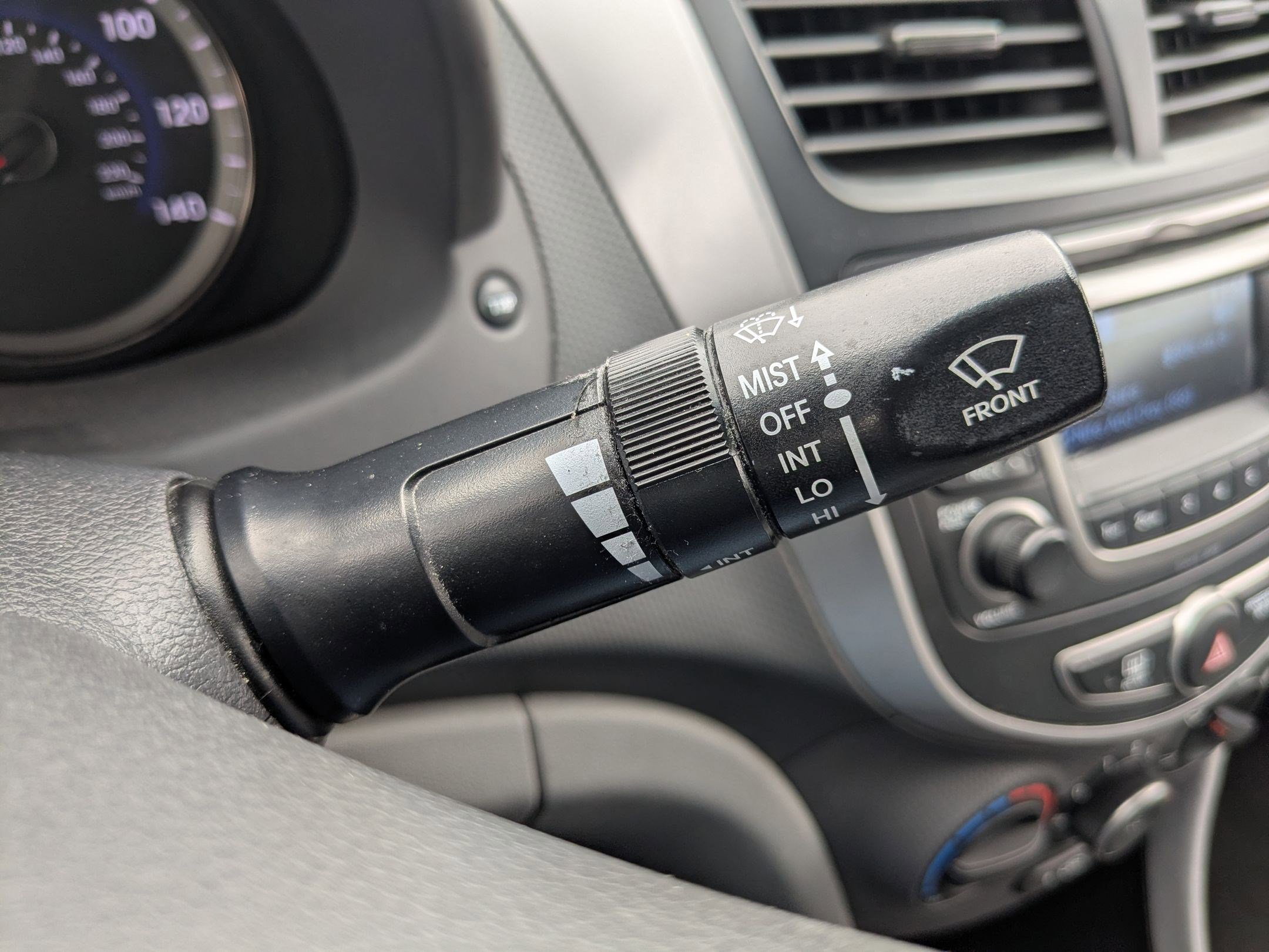Used 2016 Hyundai Accent SE FWD image 17