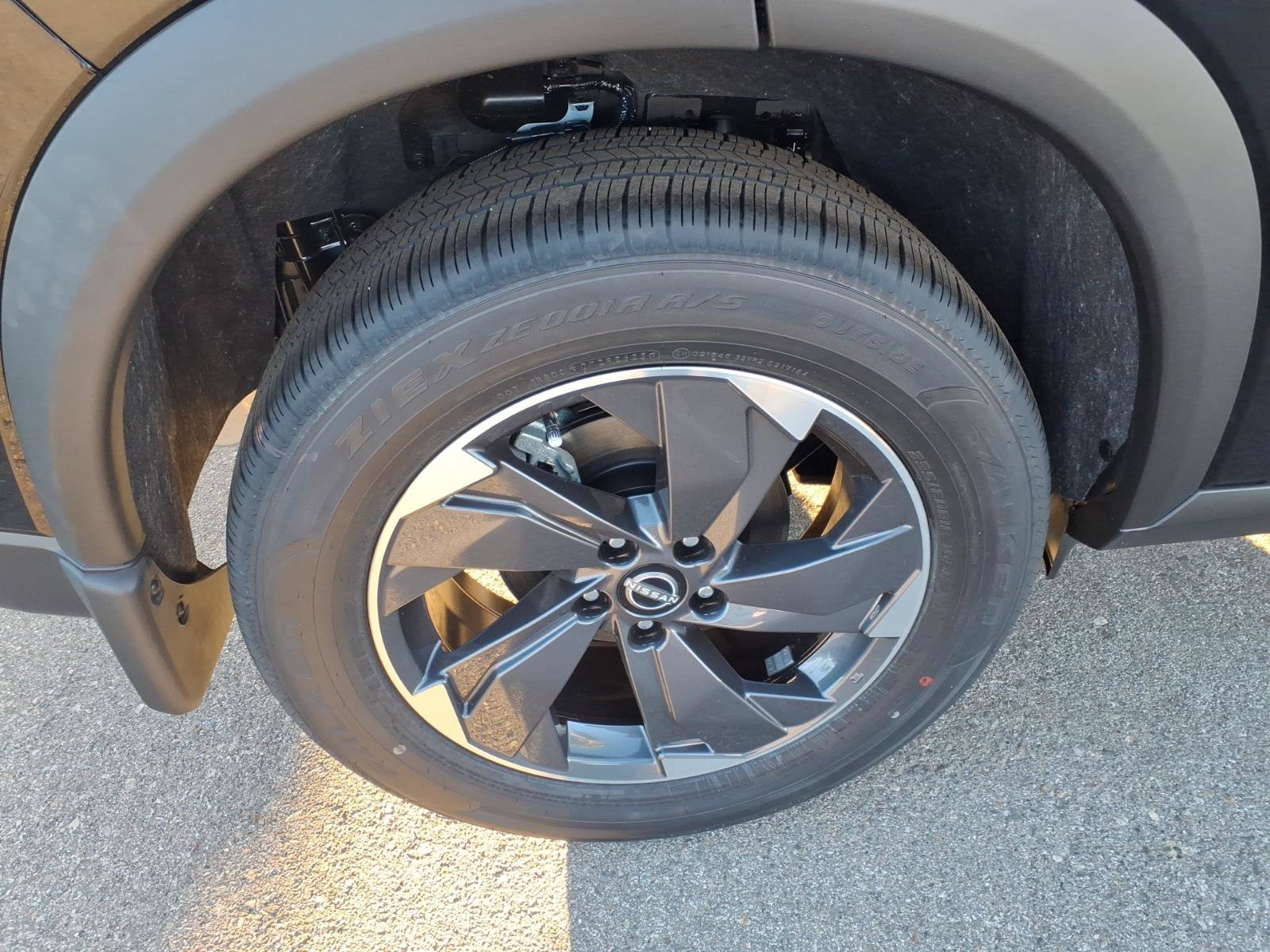 New 2026 Nissan Rogue SV w/ Cold Weather Package FWD image 3