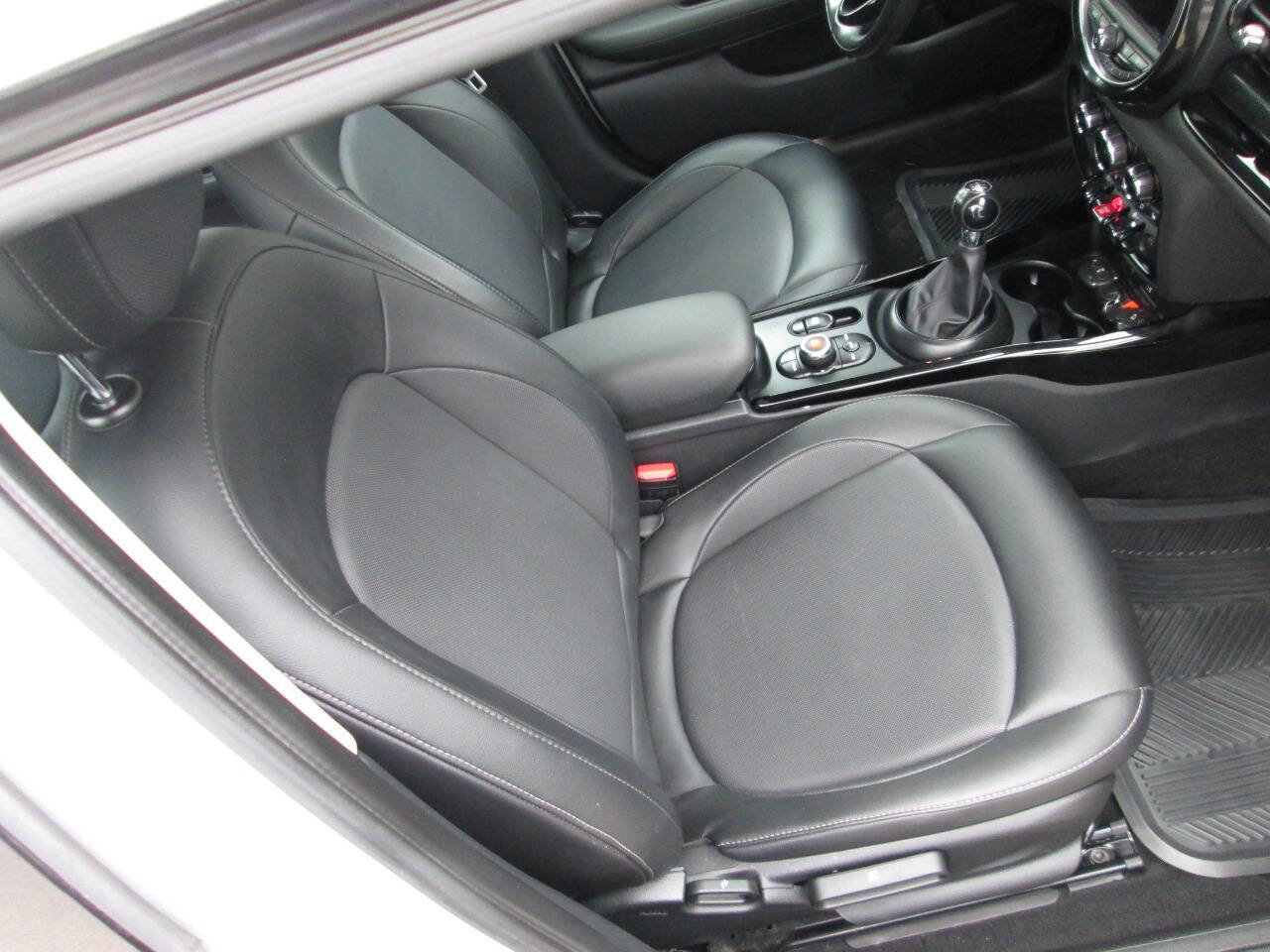 Used 2019 MINI Cooper Clubman ALL4 image 26