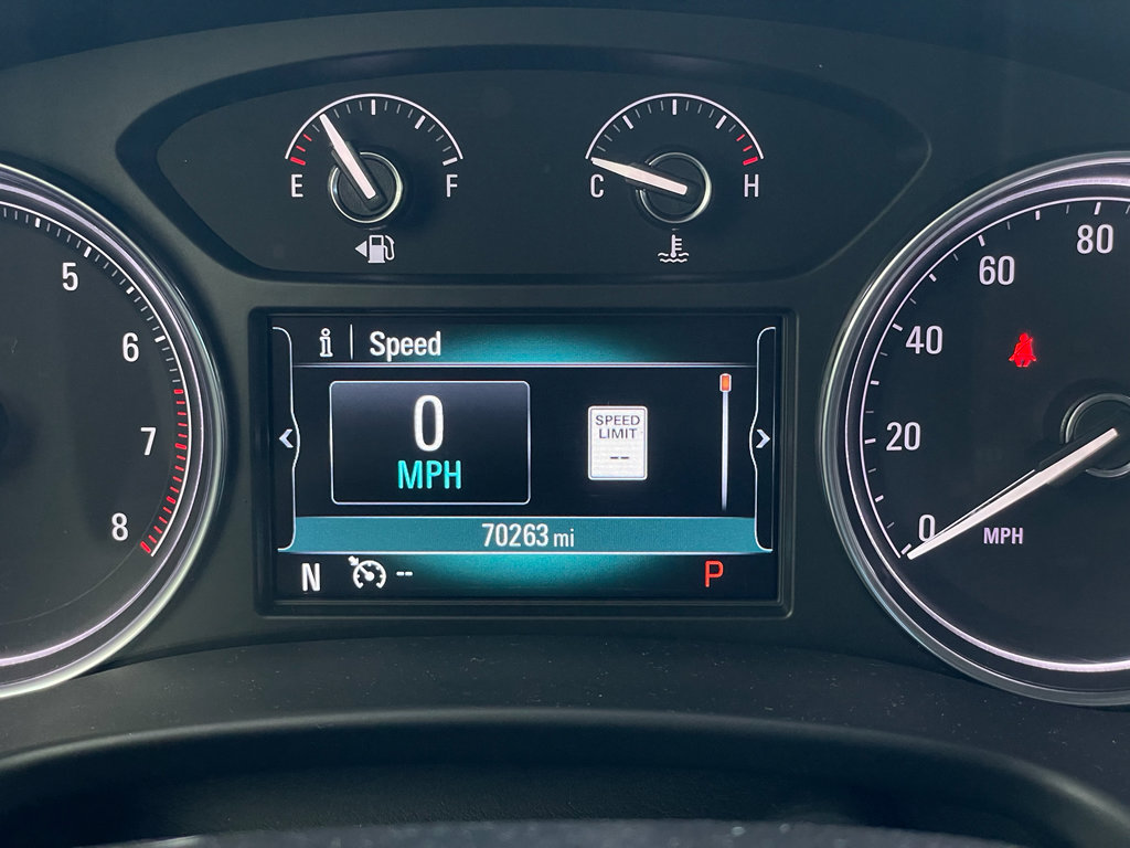 Used 2019 Buick Enclave Essence image 10