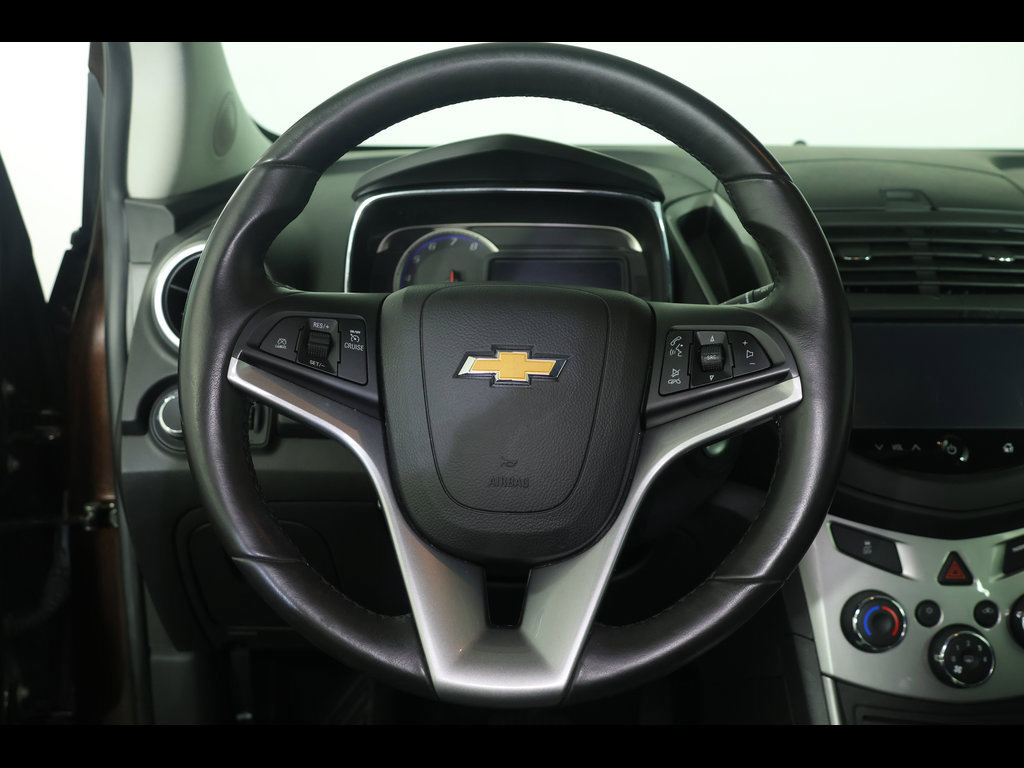 Used 2016 Chevrolet Trax LT w/ LT Sun and Sound Package AWD/4WD image 21