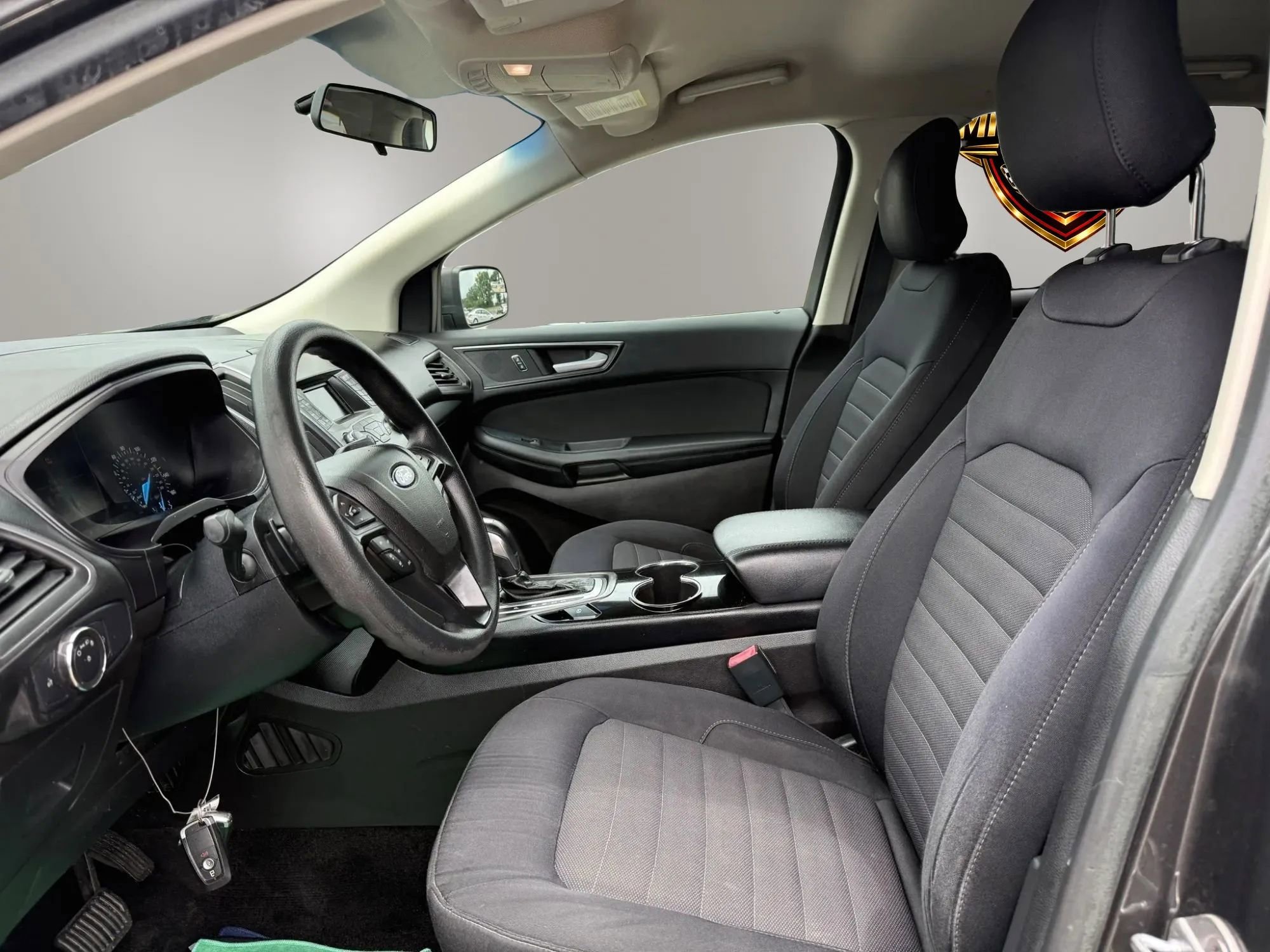 Used 2017 Ford Edge SE AWD/4WD image 2