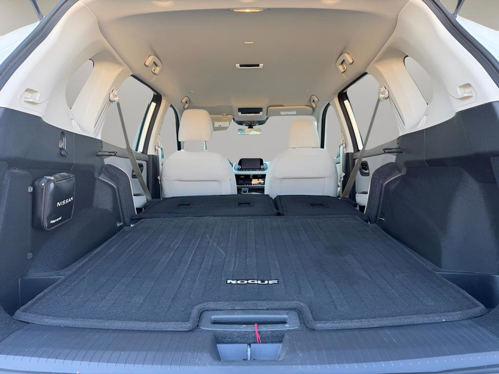 Certified 2022 Nissan Rogue SV image 10