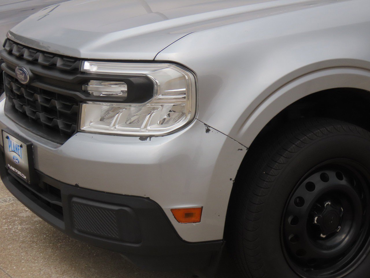 Used 2023 Ford Maverick XL FWD image 3
