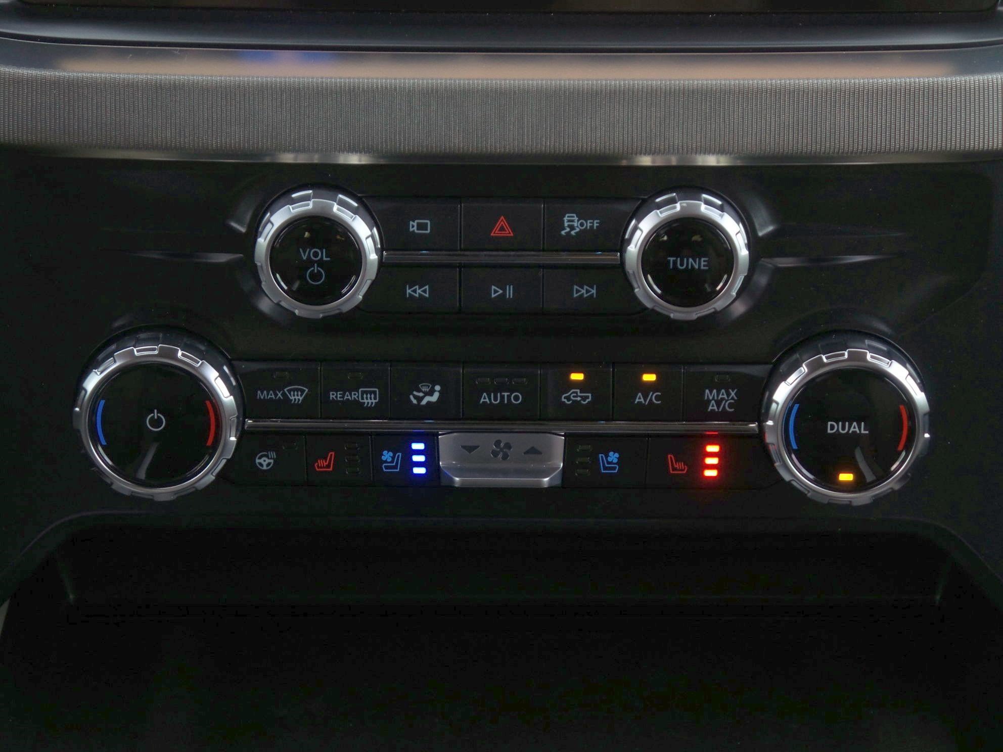 Used 2026 Ford F450 Platinum w/ Platinum Plus Package image 16
