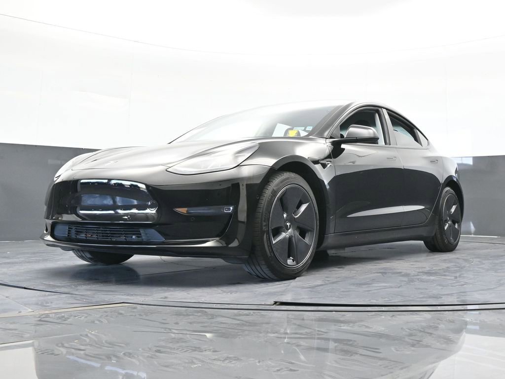 Used 2021 Tesla Model 3 Standard Range Plus image 50