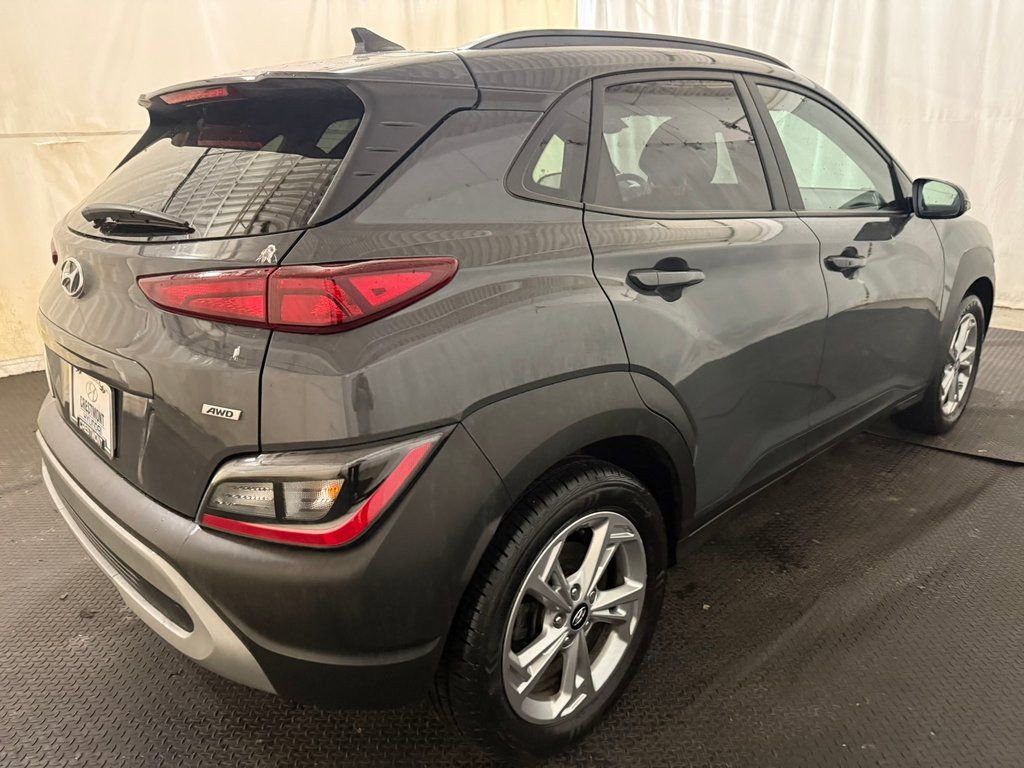 Used 2023 Hyundai Kona SEL image 12