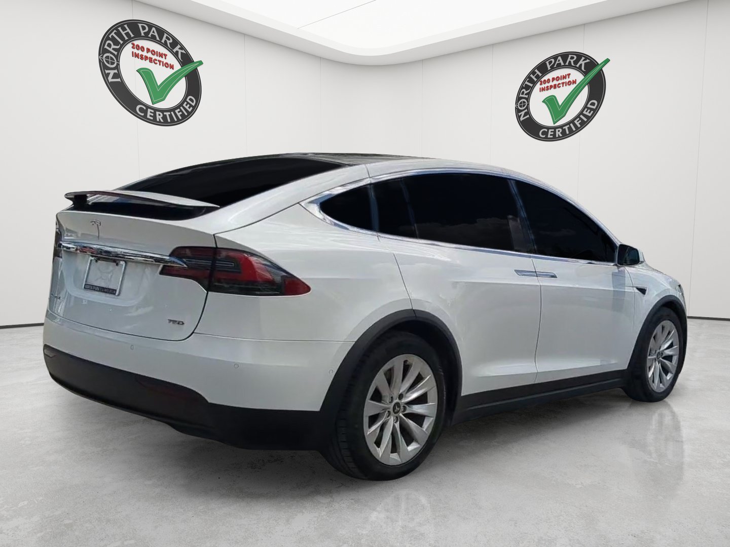 Used 2018 Tesla Model X 75D AWD/4WD image 5