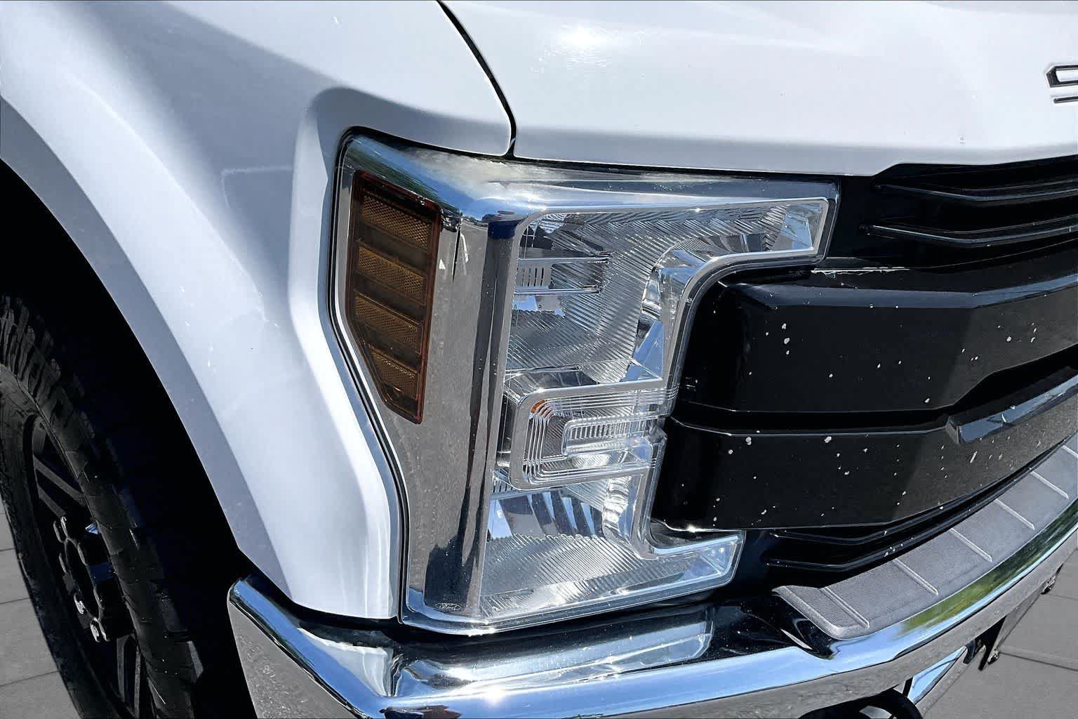 Used 2019 Ford F250 Lariat w/ Lariat Value Package AWD/4WD image 26