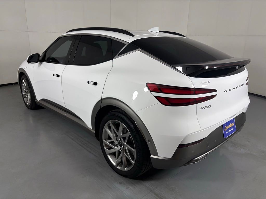 Used 2023 Genesis GV60 Advanced image 5