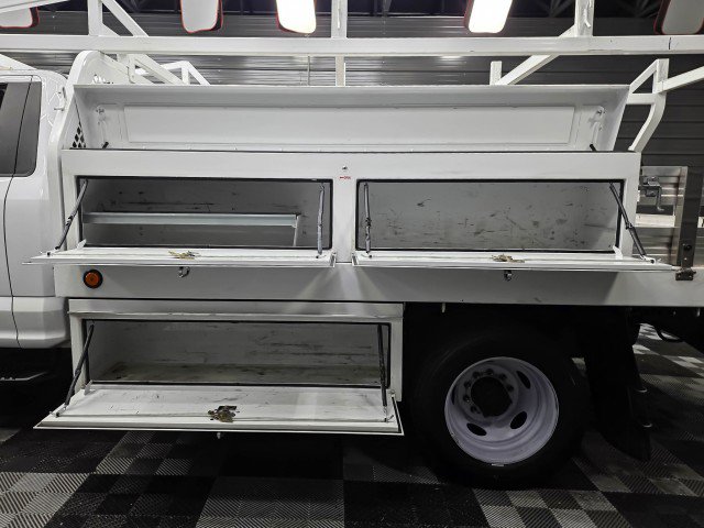 Used 2021 Ford F550 2WD Regular Cab Super Duty image 12