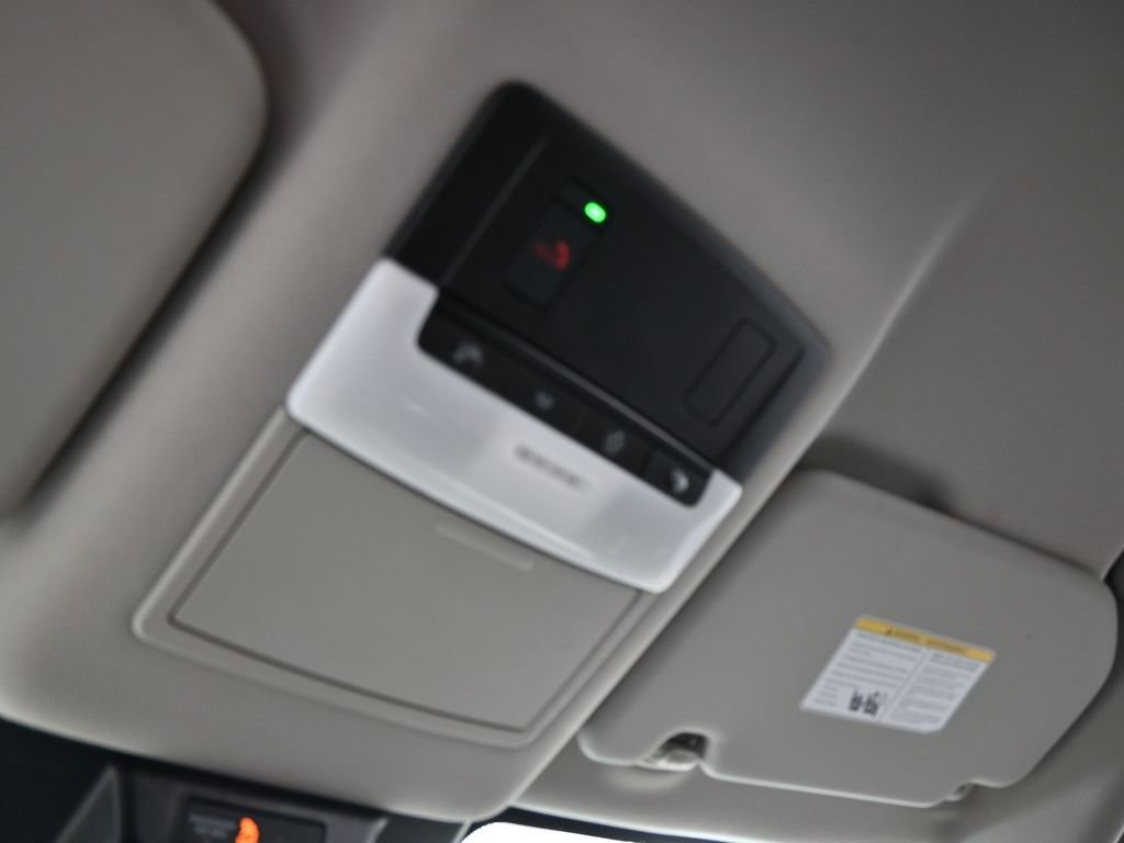 Used 2023 Nissan Rogue SV image 20