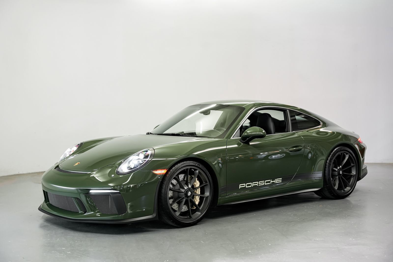 Used 2019 Porsche 911 GT3 RWD image 6