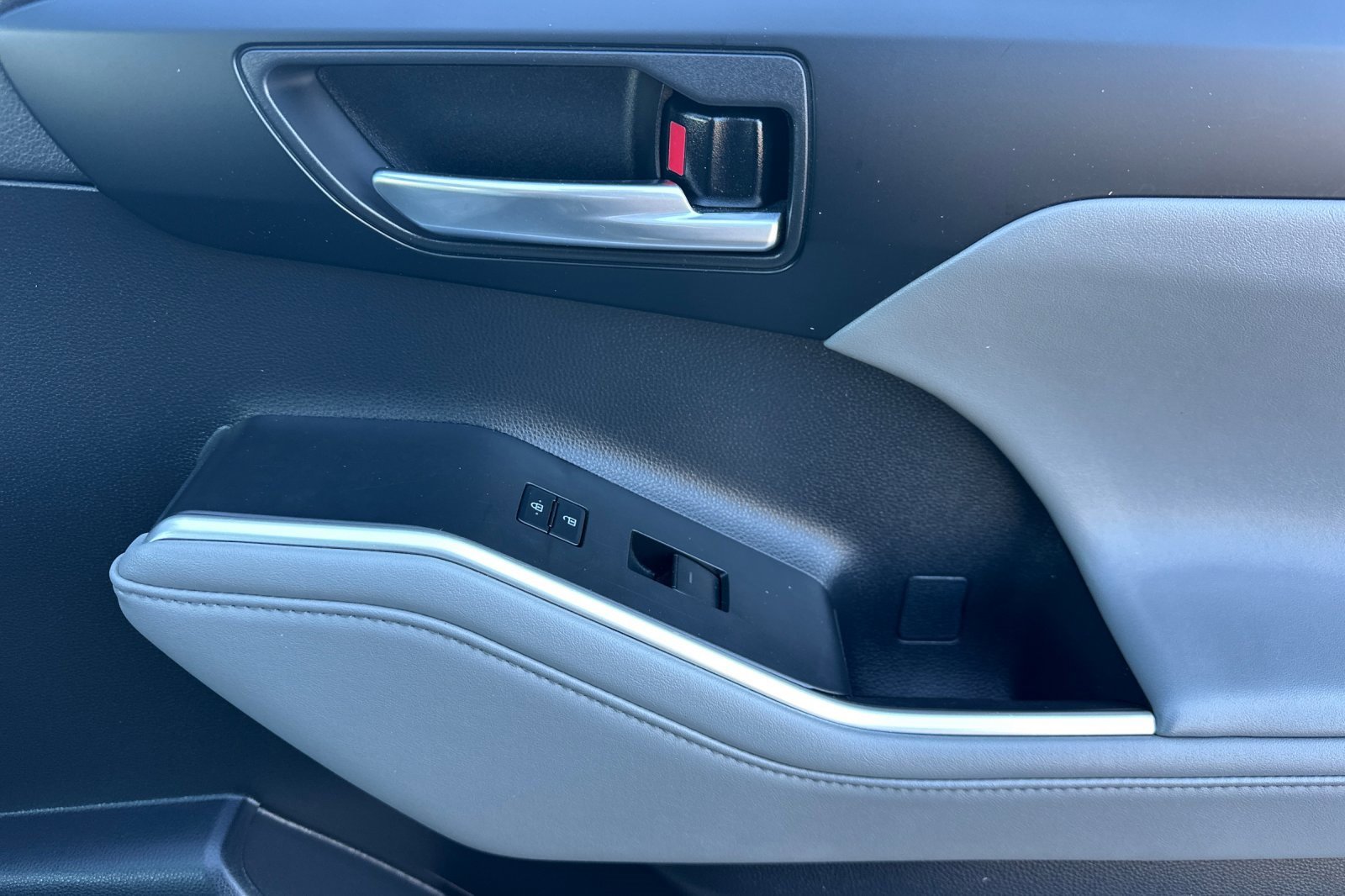 Used 2023 Toyota Highlander XLE image 23