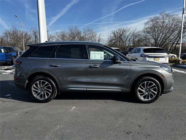 Certified 2022 Lincoln Corsair AWD w/ Equipment Group 101A image 4