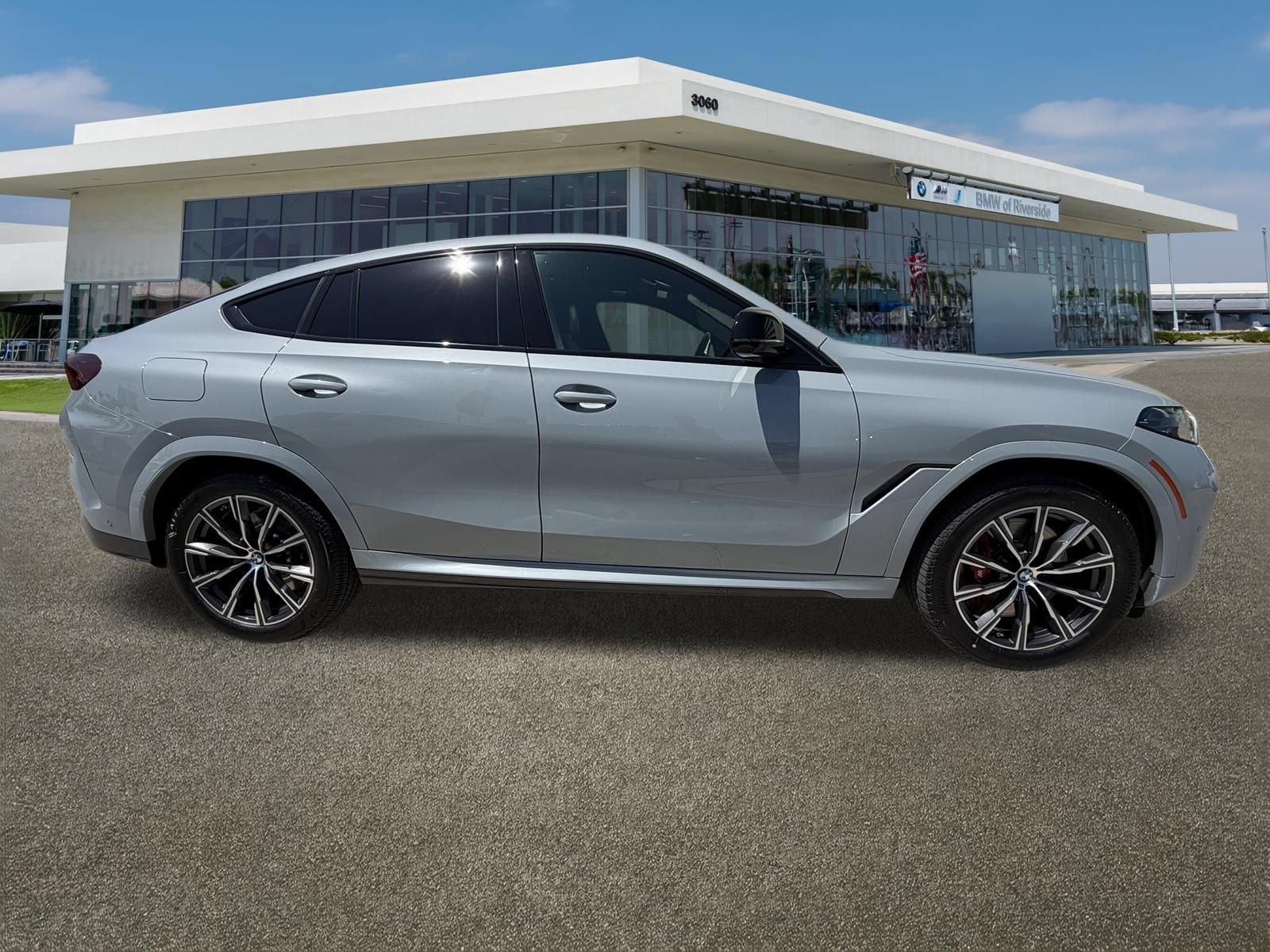 Certified 2024 BMW X6 M60i w/ Dynamic Handling Package AWD/4WD image 12