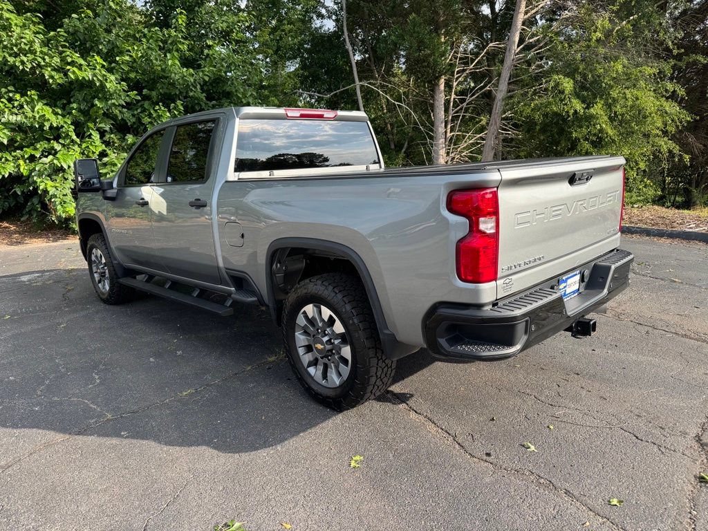 Used 2024 Chevrolet Silverado 2500 Custom w/ Custom Value Package AWD/4WD image 3
