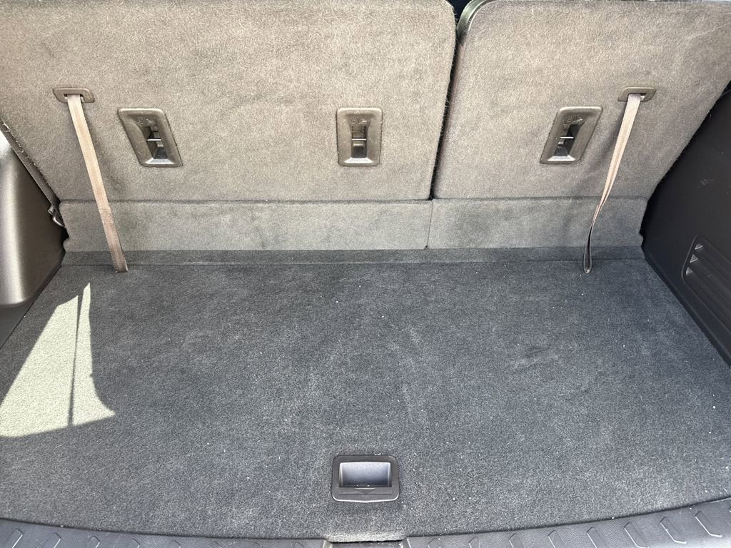 Used 2018 Chevrolet Traverse Premier w/ Driver Confidence II Package image 10