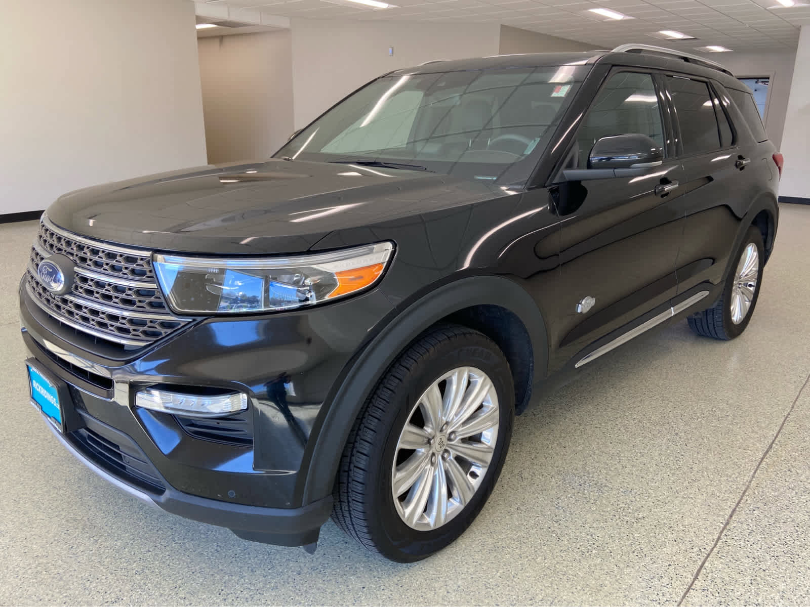 Used 2022 Ford Explorer King Ranch w/ Class IV Trailer Tow Package AWD/4WD image 14