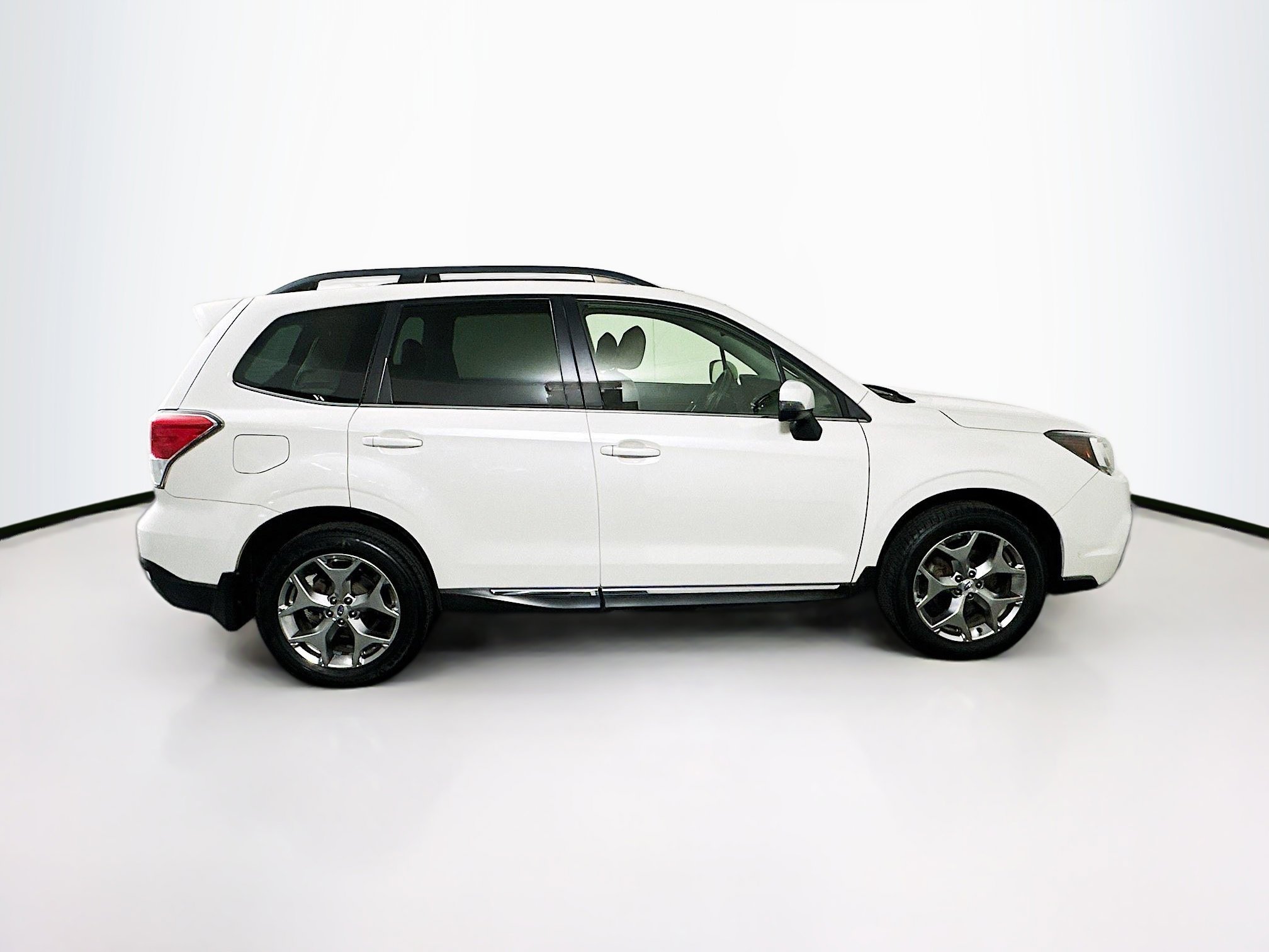 Used 2017 Subaru Forester 2.5i Touring w/ Protection Package #2 image 10