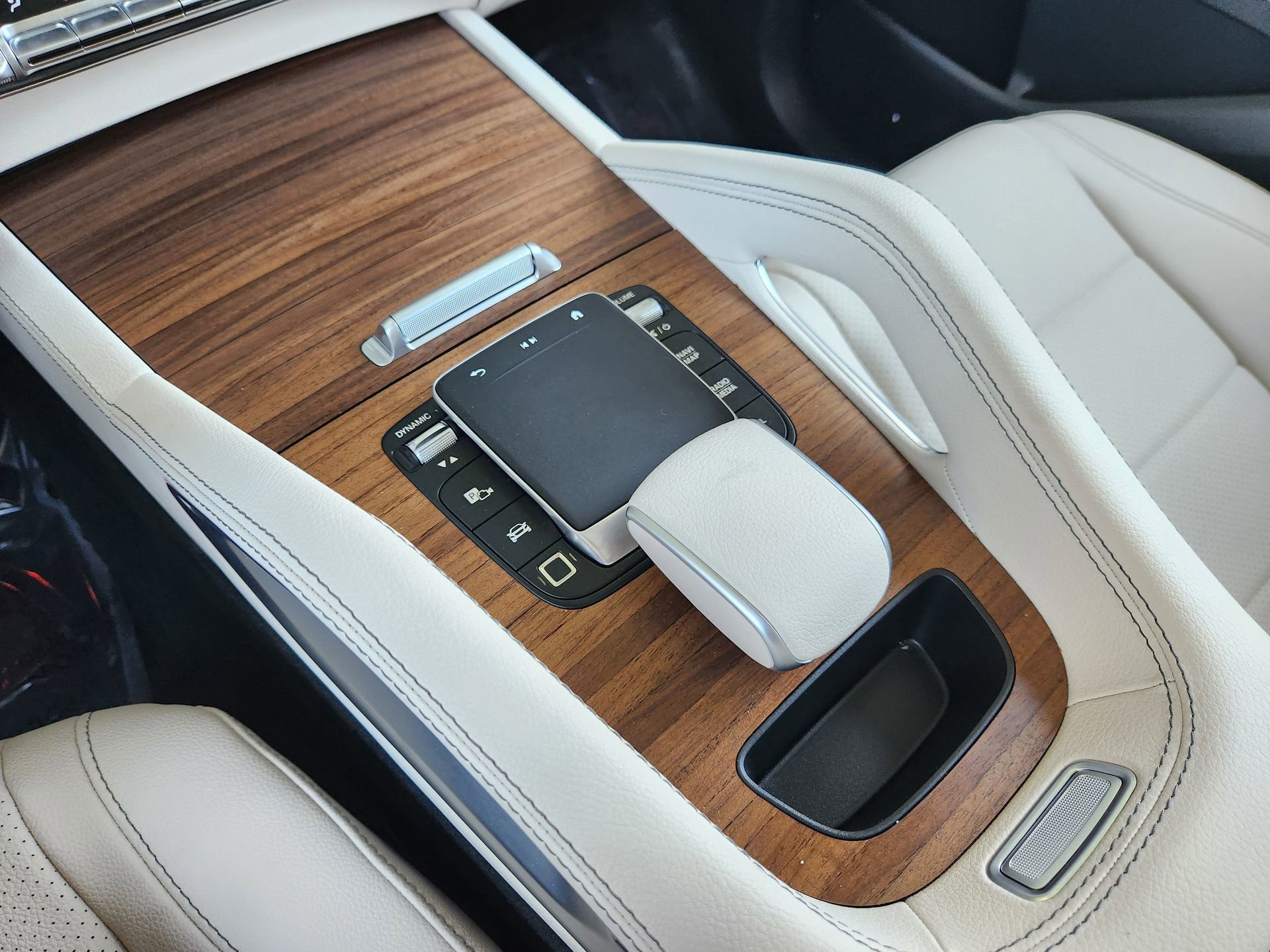 Certified 2026 Mercedes-Benz GLE 450 4MATIC image 21