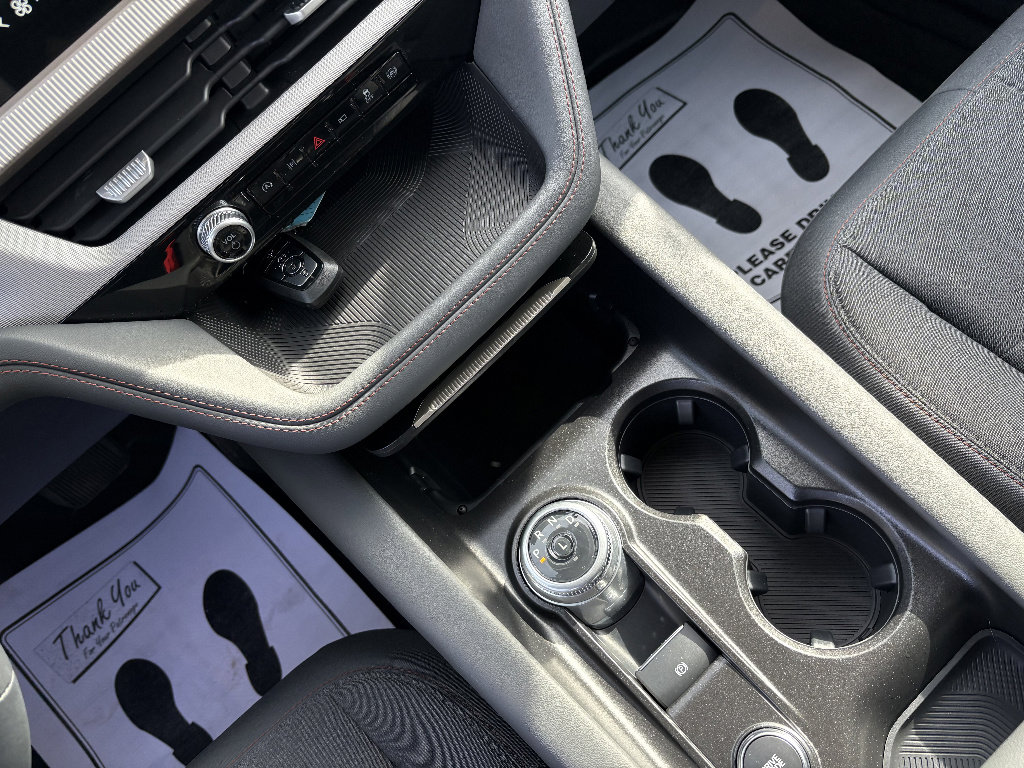 Used 2025 Ford Explorer Active image 28