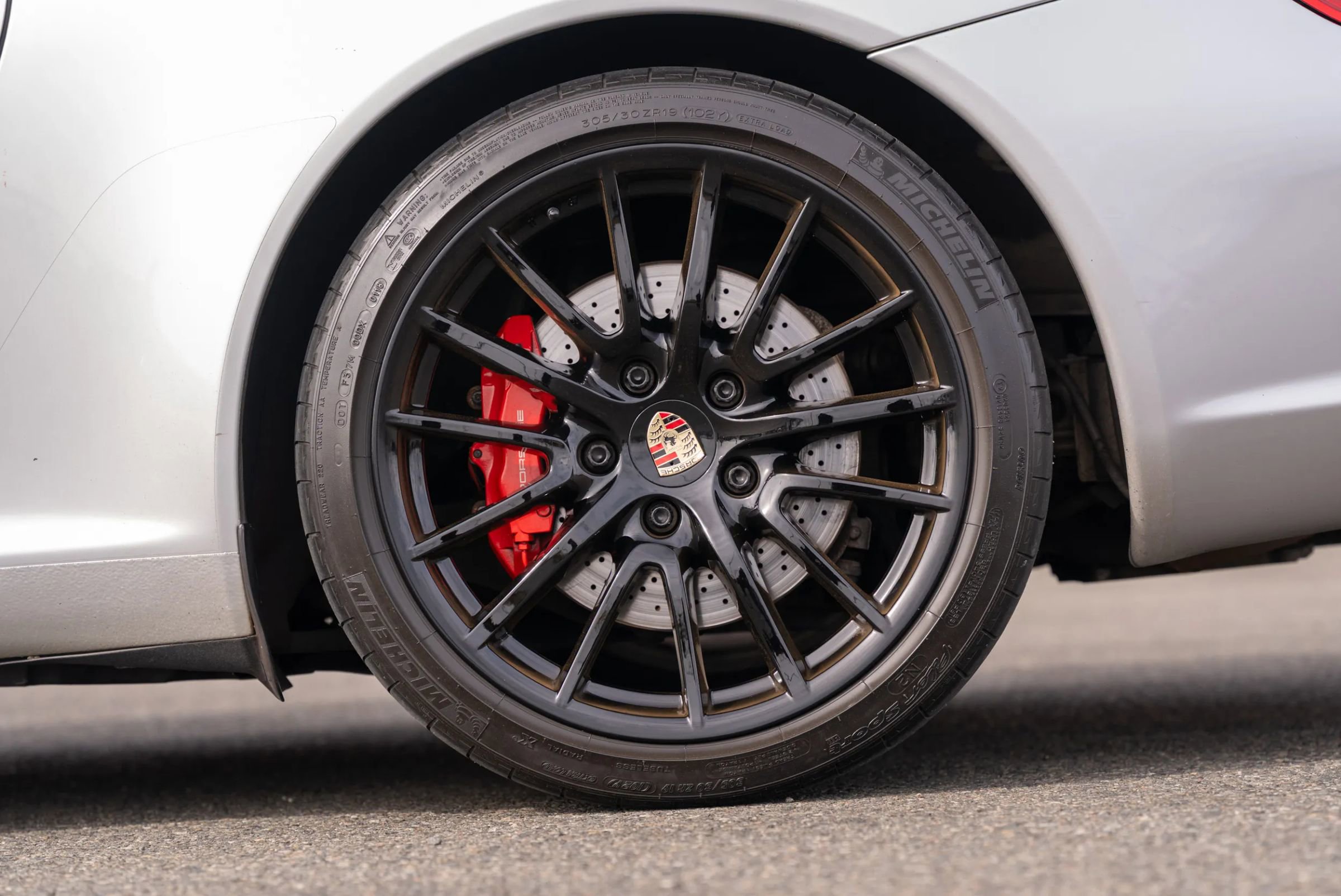 Used 2005 Porsche 911 Carrera S image 97