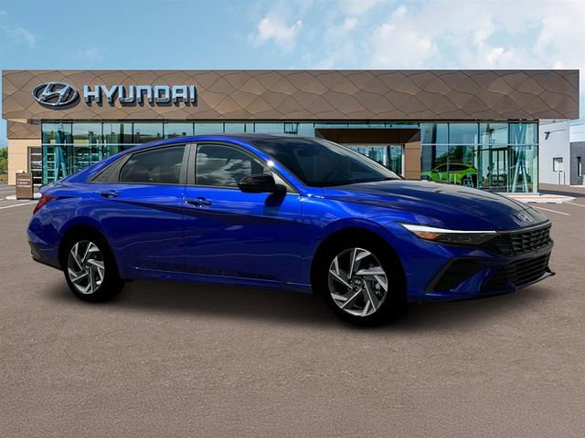 New 2025 Hyundai Elantra Sport image 10