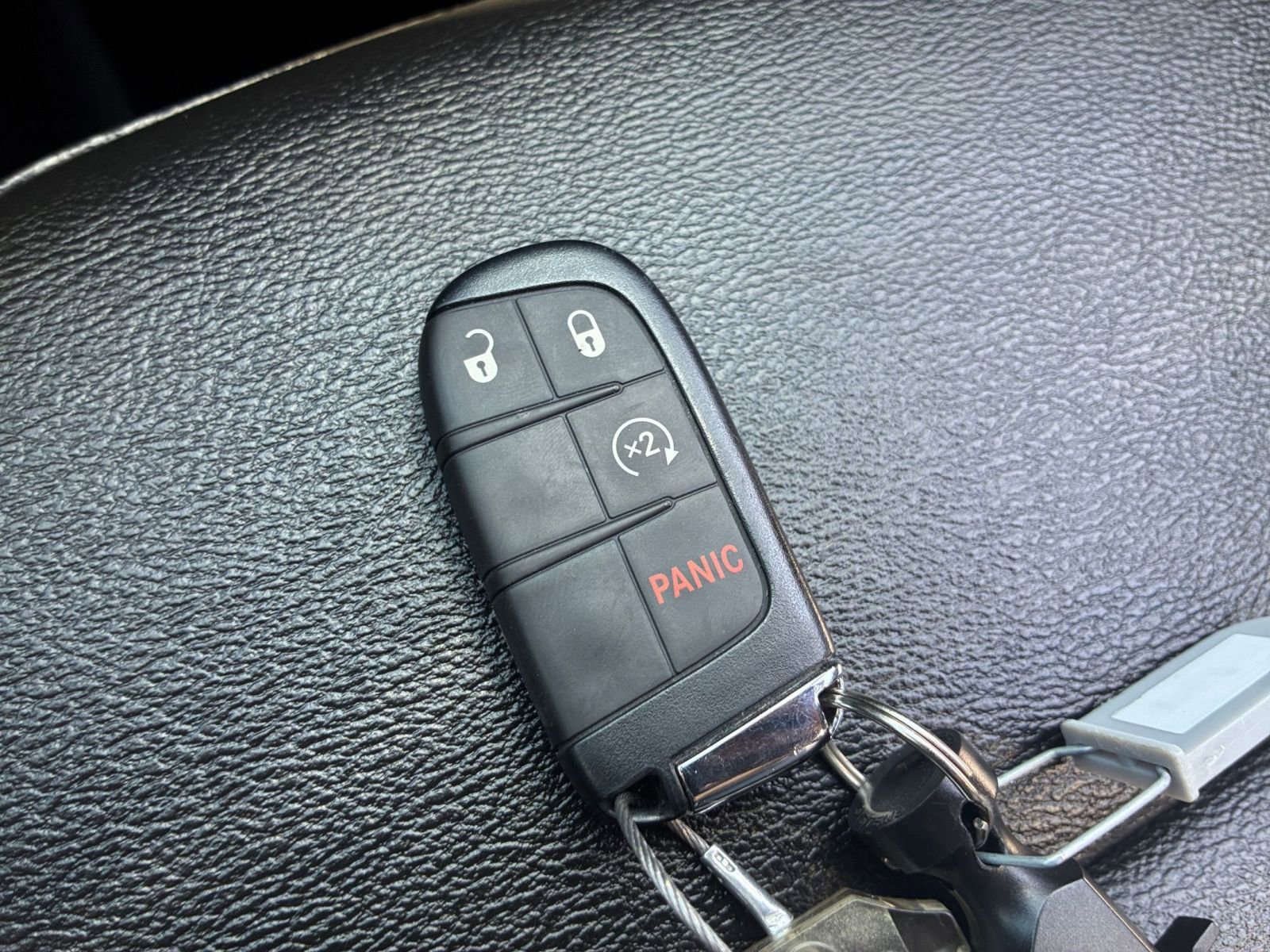 Used 2025 Jeep Compass Limited AWD/4WD image 21