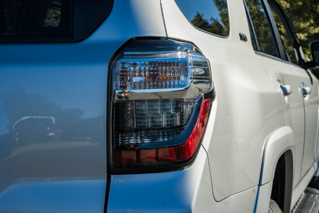 Used 2022 Toyota 4Runner SR5 AWD/4WD image 8