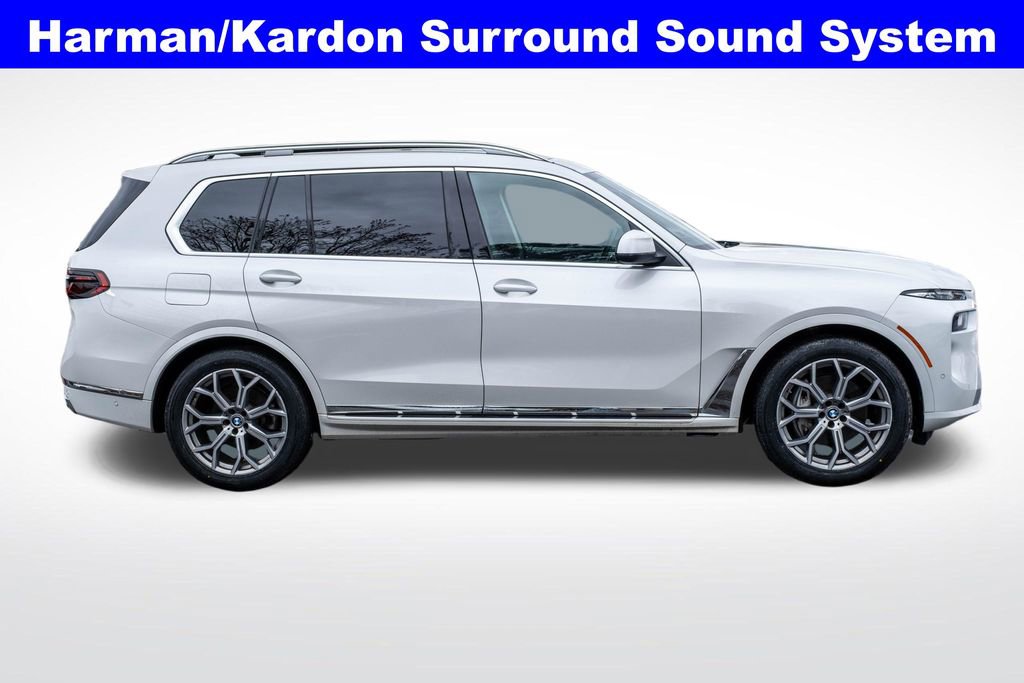 Used 2025 BMW X7 xDrive40i image 9