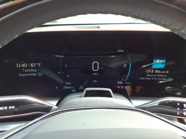 Used 2026 Cadillac Lyriq Luxury AWD/4WD image 35