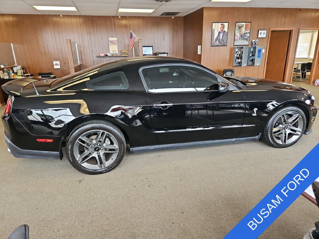Used 2012 Ford Mustang Shelby GT500 w/ Electronics Pkg RWD image 25