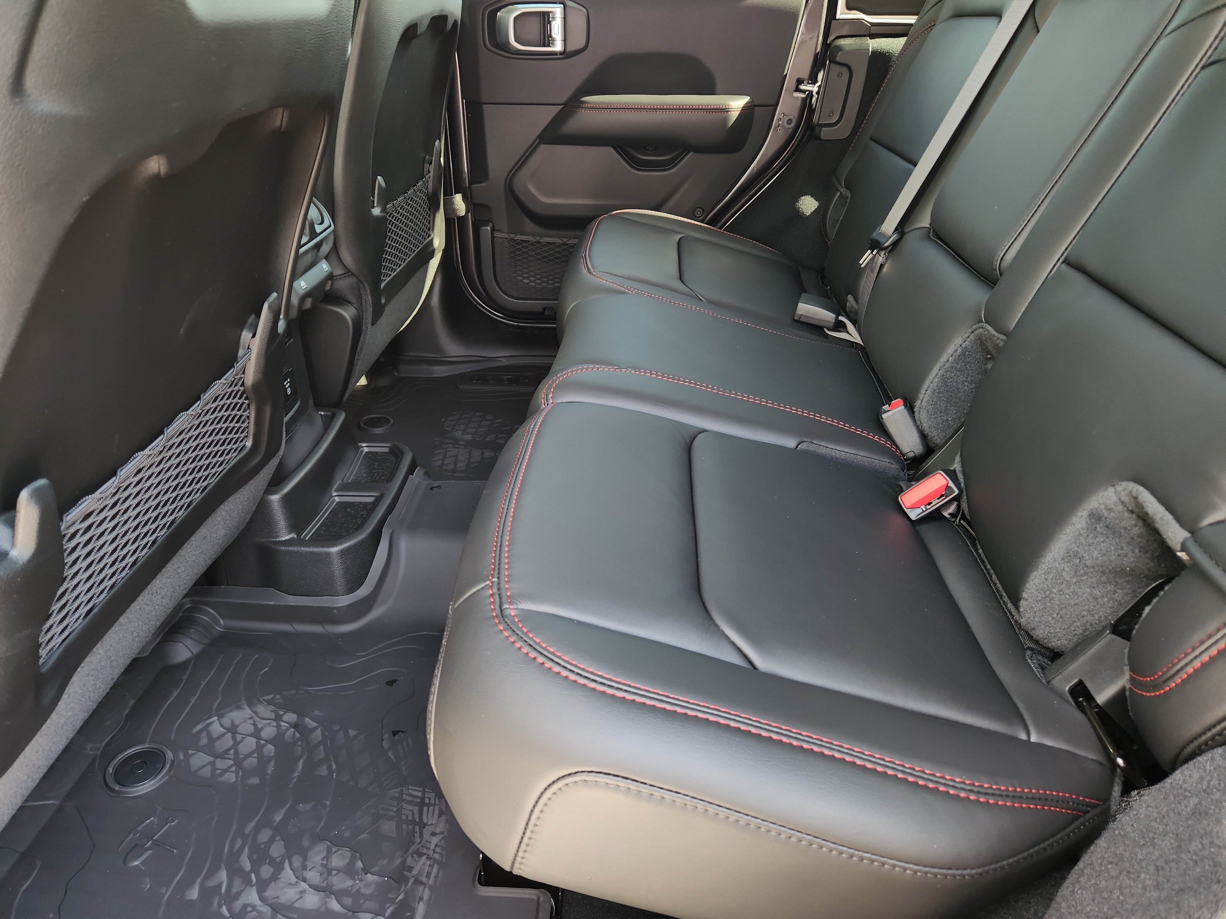 New 2026 Jeep Wrangler Unlimited Rubicon AWD/4WD image 21