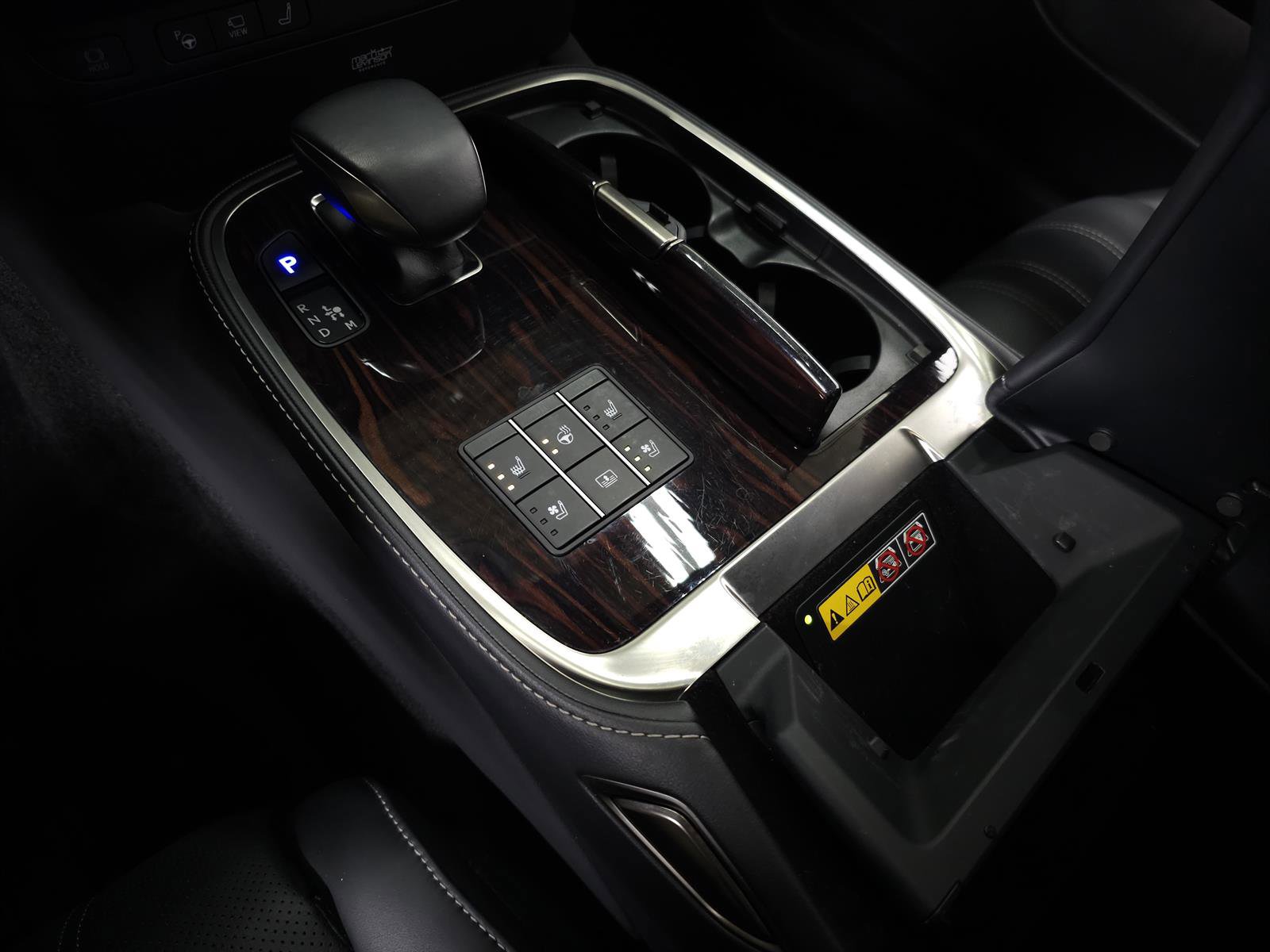 Used 2024 Lexus LS 500 AWD w/ Luxury Package image 34