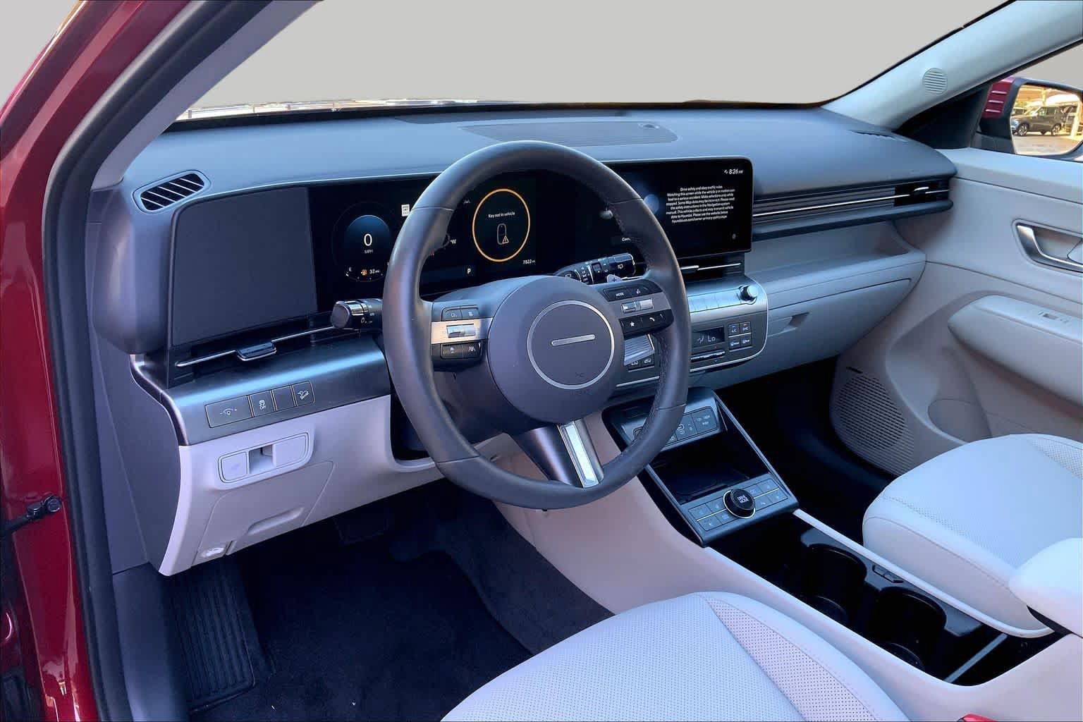 Used 2025 Hyundai Kona Limited FWD image 18