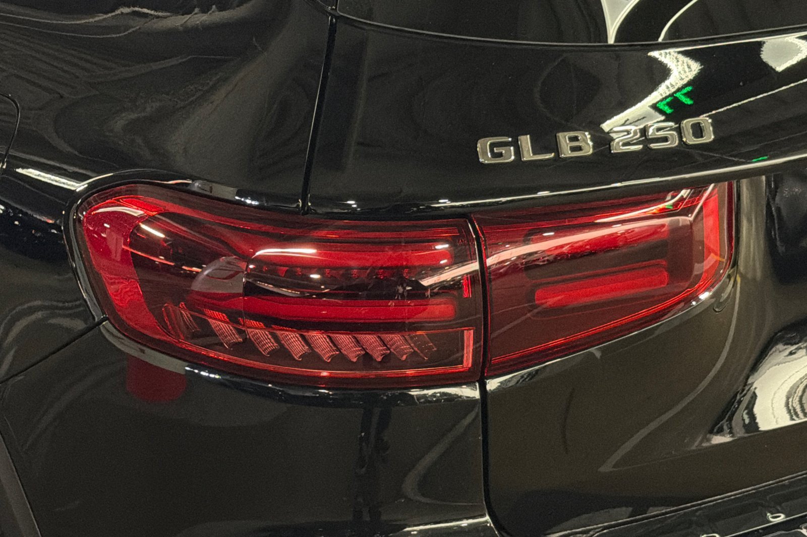 New 2026 Mercedes-Benz GLB 250 image 25