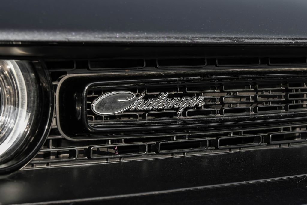 Used 2018 Dodge Challenger R/T Plus image 46