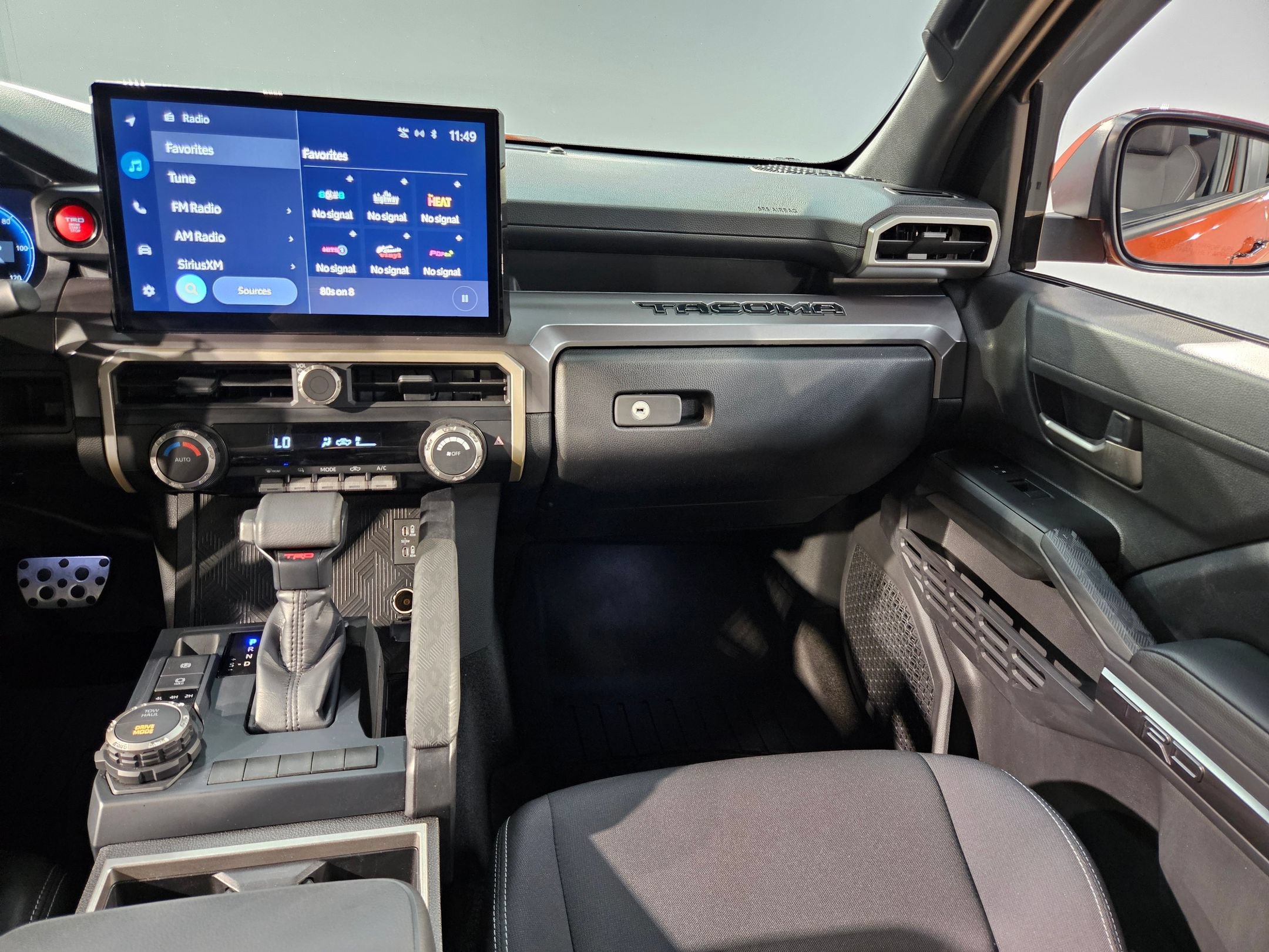 Certified 2025 Toyota Tacoma TRD Sport AWD/4WD image 11