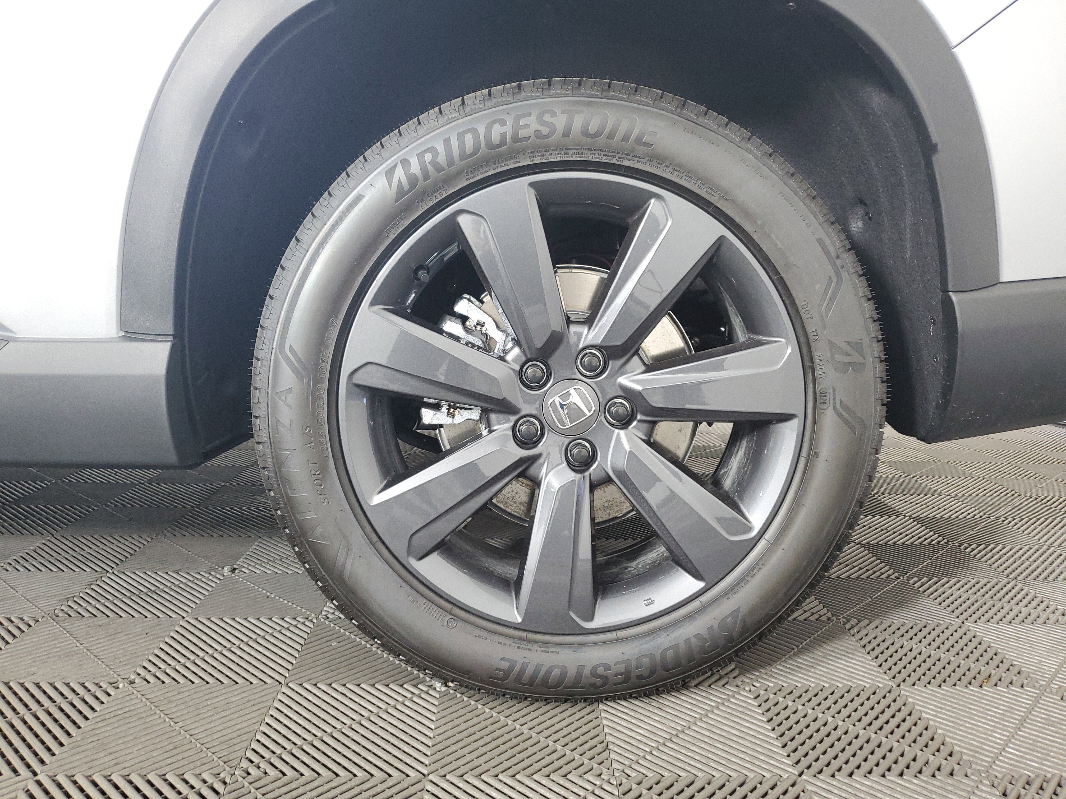 New 2026 Honda Pilot Sport image 30