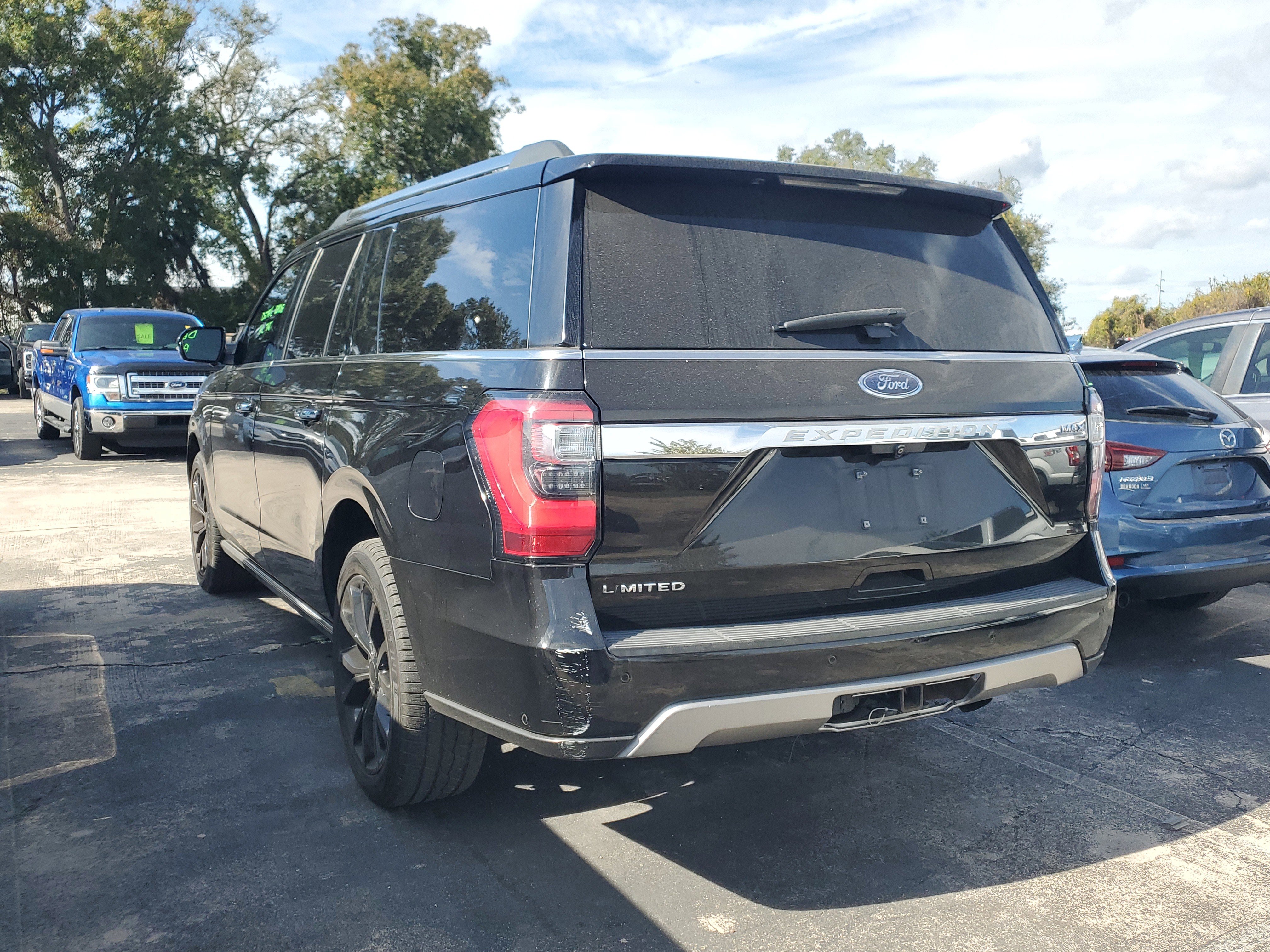 Used 2018 Ford Expedition Max Limited w/ Equipment Group 302A image 4