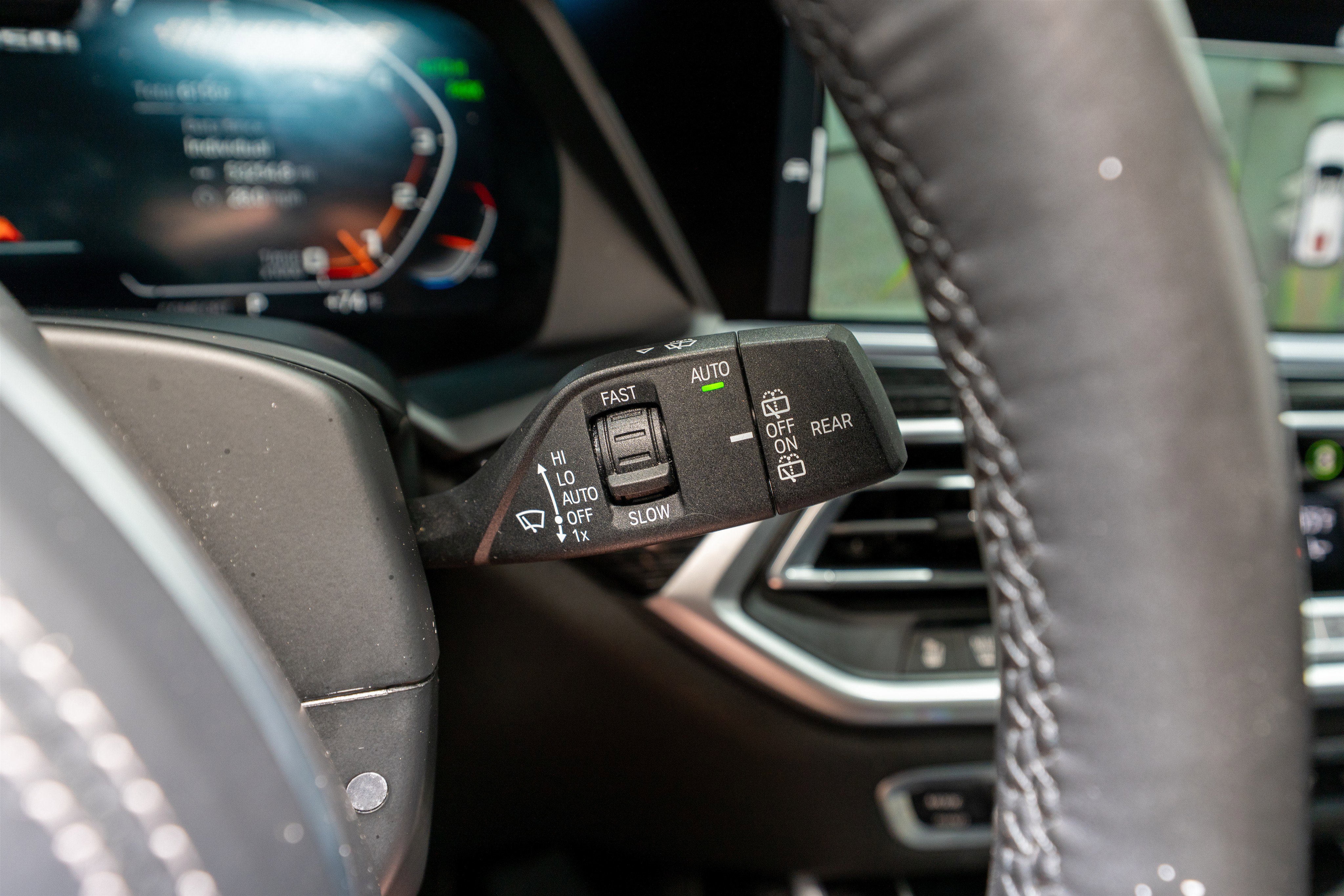 Used 2022 BMW X7 M50i image 31