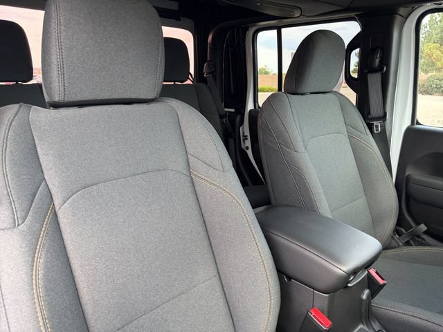 New 2025 Jeep Gladiator Sport AWD/4WD image 31