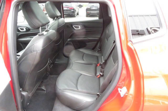 Used 2022 Jeep Compass Limited w/ (RED) Package AWD/4WD image 12