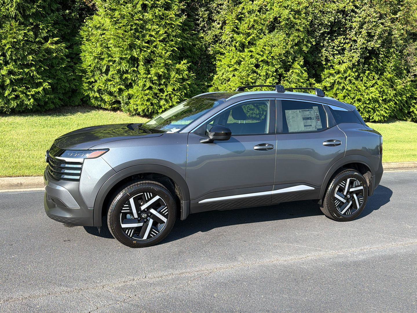 New 2026 Nissan Kicks SV w/ Cold Weather Package FWD image 3