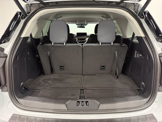 New 2026 Ford Explorer Active RWD image 27
