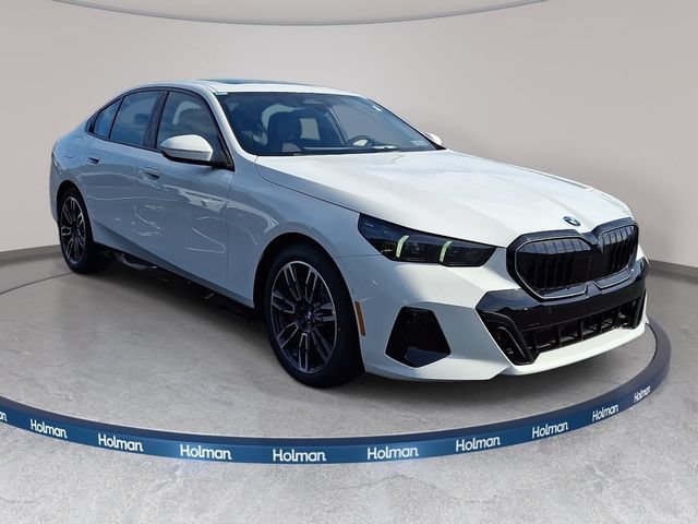 New 2027 BMW 540i xDrive w/ M Sport Package AWD/4WD image 3